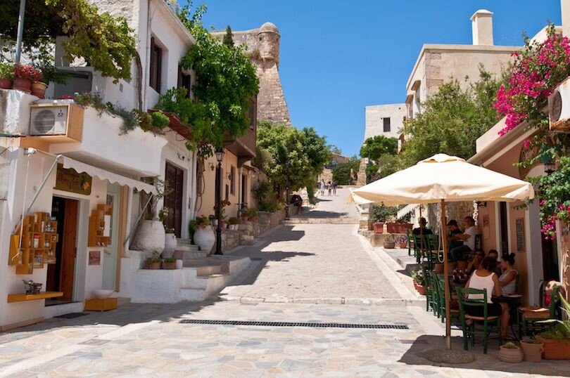 Exploring the fascinating town of Rethymno old city