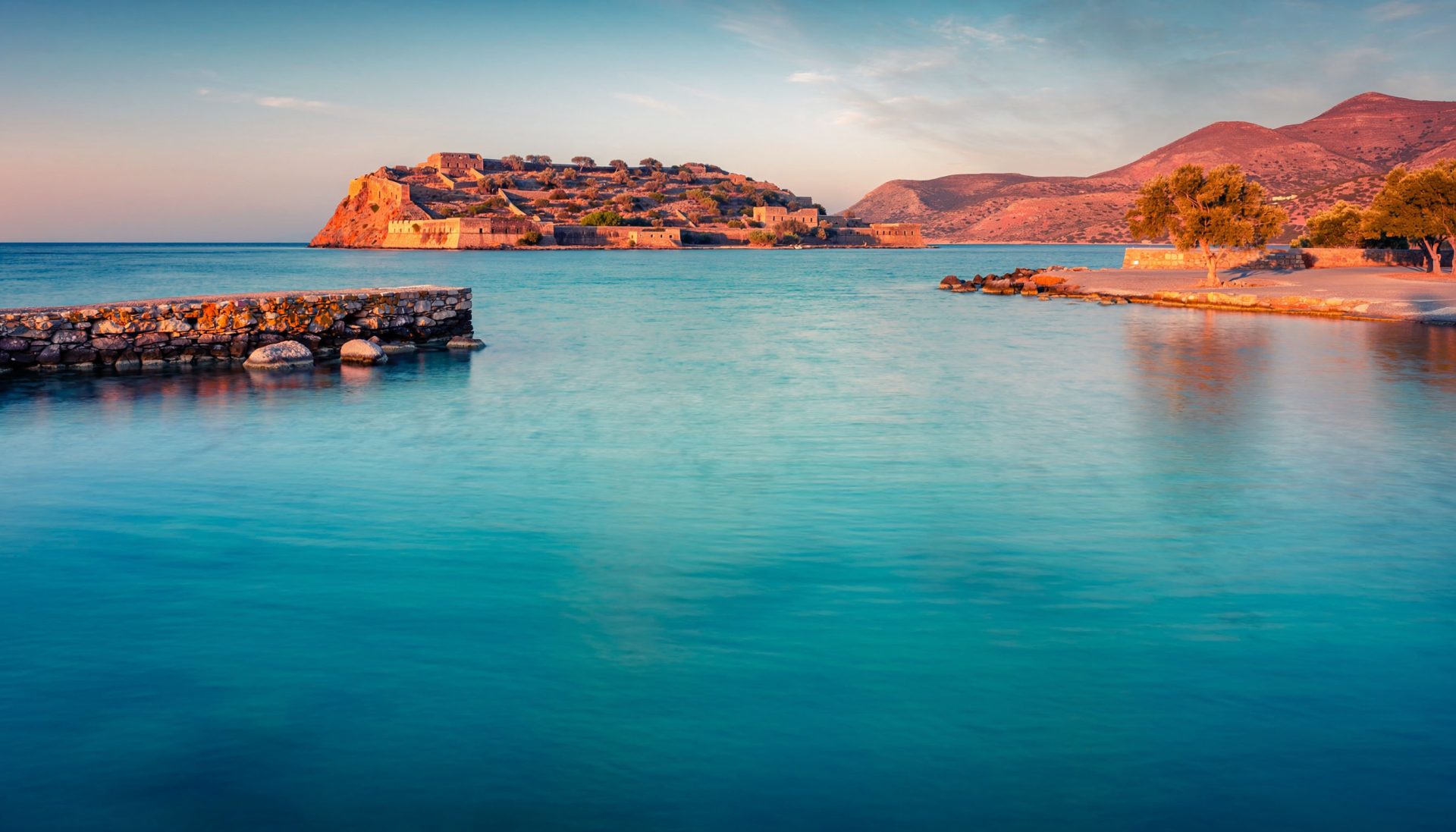 Plage aux sables roses d'Elafonissi en Crète